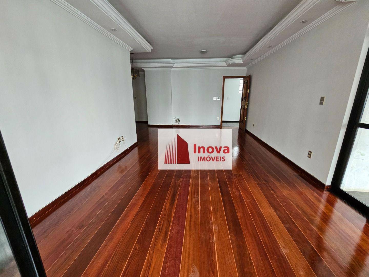 Apartamento à venda com 3 quartos, 180m² - Foto 12