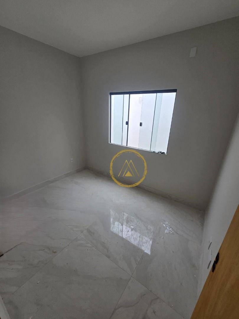 Casa à venda com 2 quartos, 90m² - Foto 5