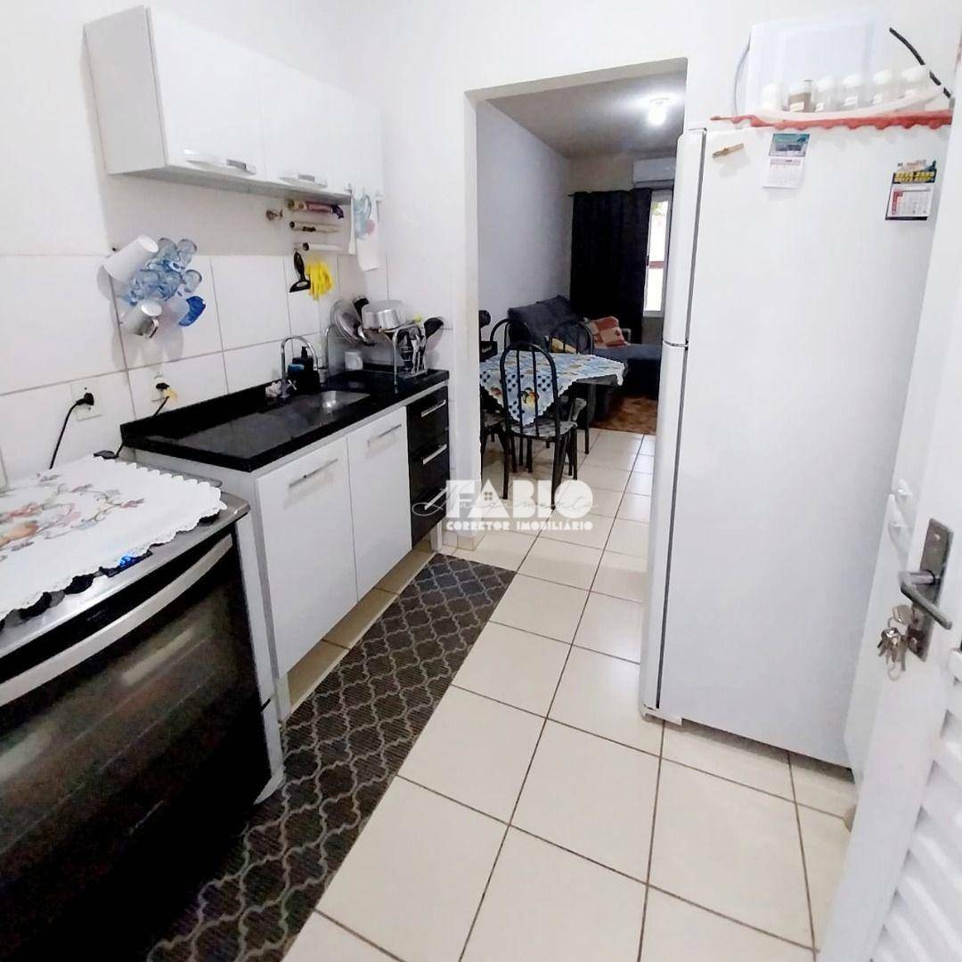 Casa à venda com 2 quartos, 45m² - Foto 5