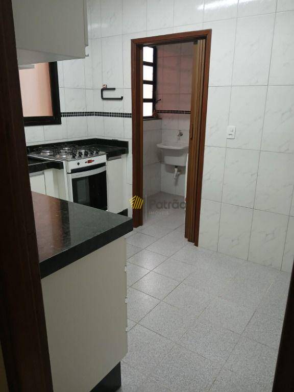 Apartamento para alugar com 3 quartos, 85m² - Foto 22