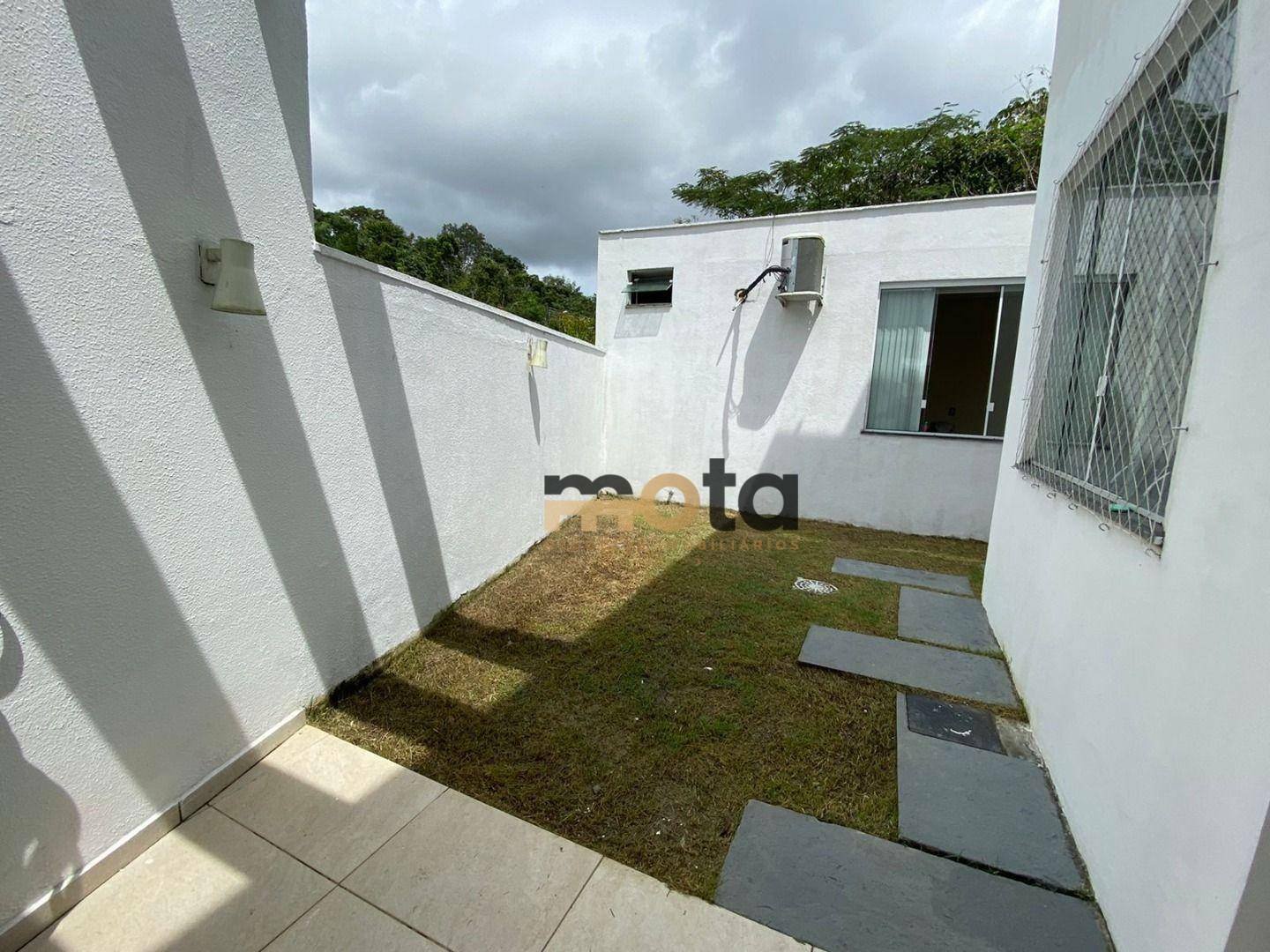 Casa à venda com 4 quartos, 210m² - Foto 5