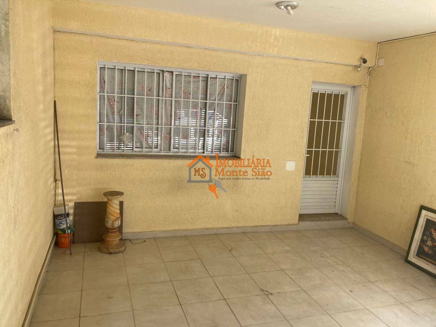 Sobrado à venda com 3 quartos, 200m² - Foto 2