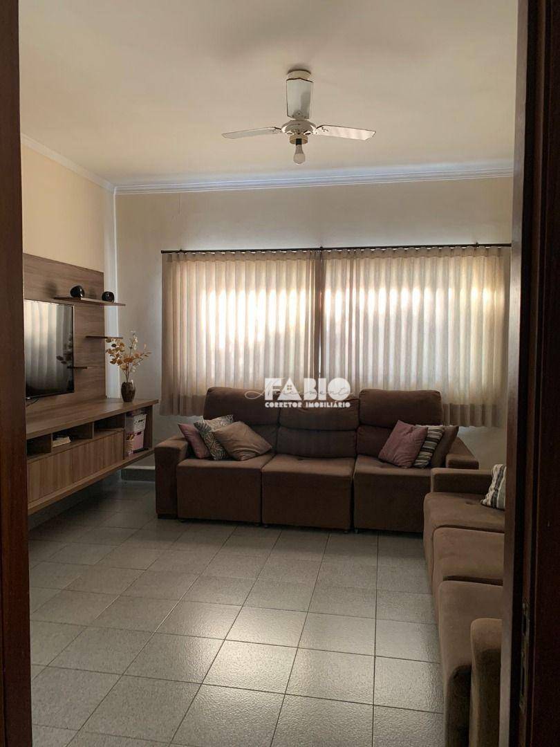 Casa à venda com 3 quartos, 180m² - Foto 5