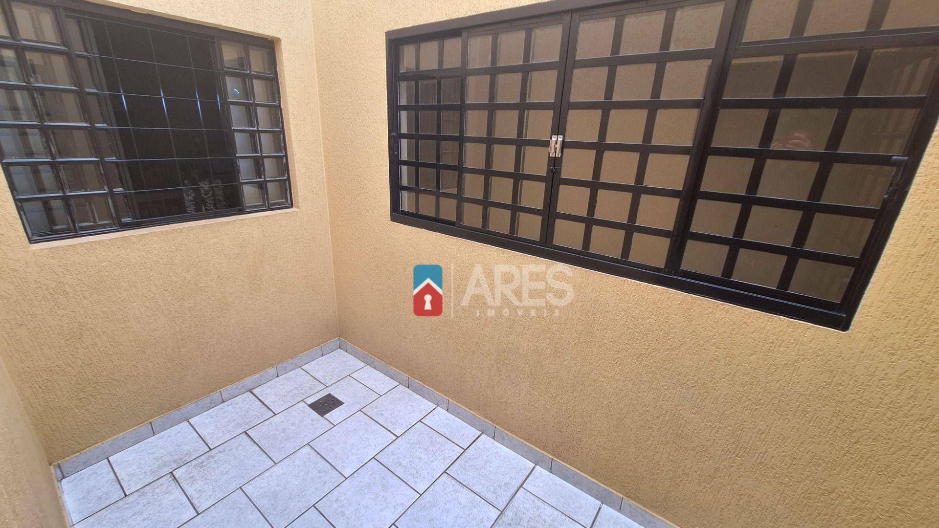 Casa para alugar com 3 quartos, 189m² - Foto 3