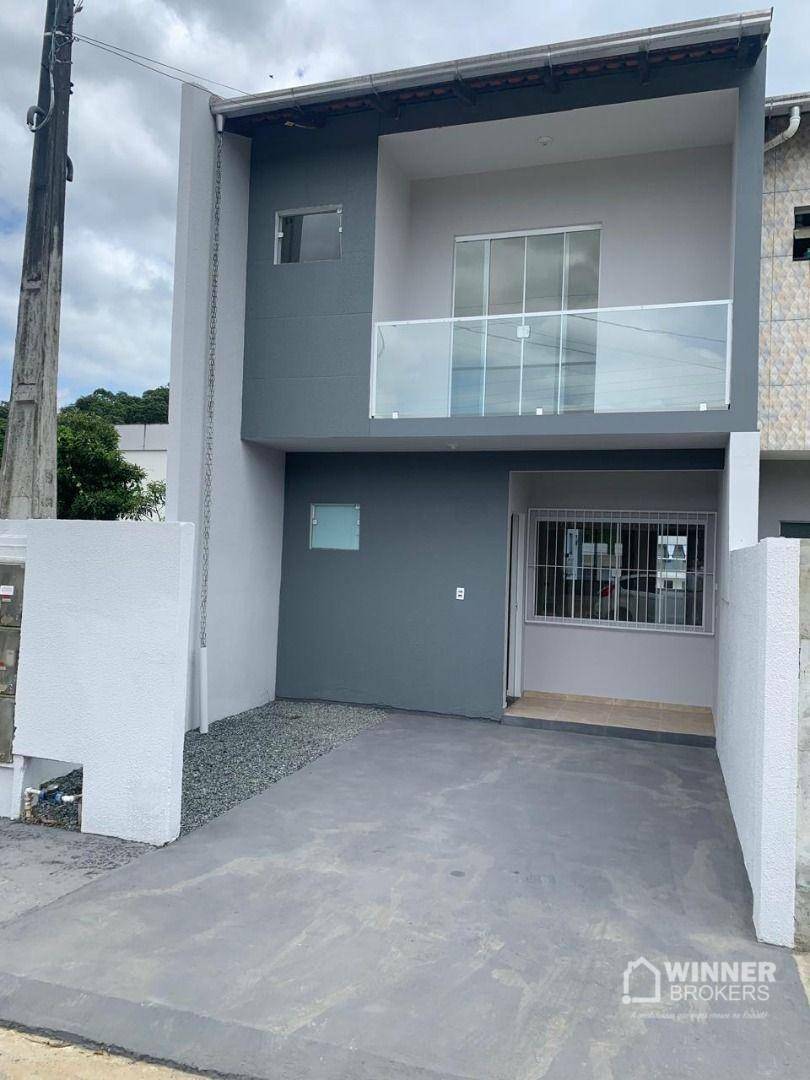 Sobrado à venda com 2 quartos, 110m² - Foto 1