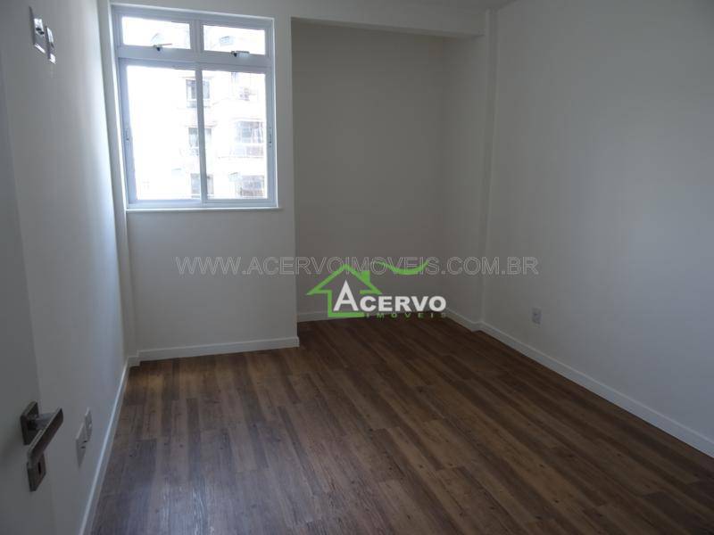 Apartamento à venda com 3 quartos, 171m² - Foto 9