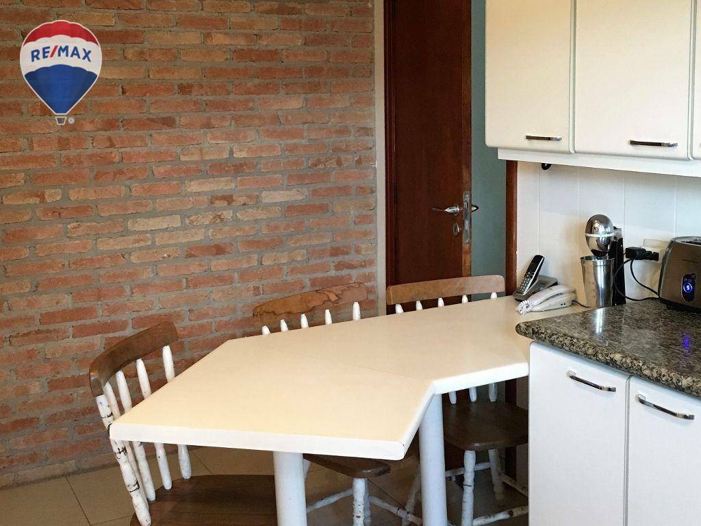 Casa para alugar com 3 quartos, 332m² - Foto 18