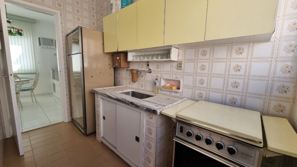 Apartamento à venda com 2 quartos, 62m² - Foto 9