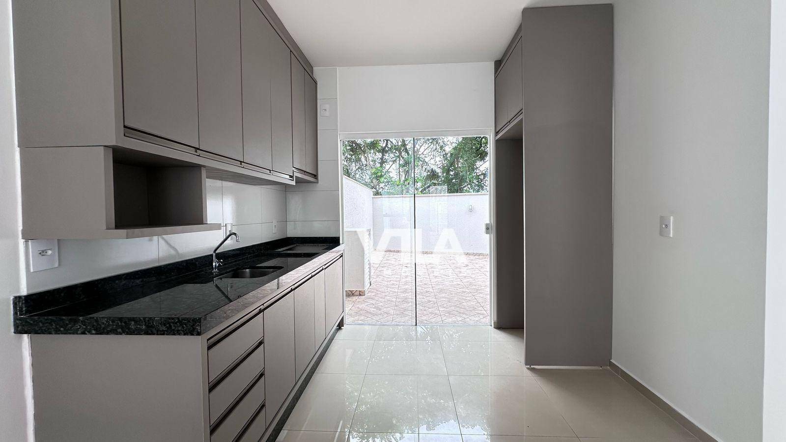 Casa à venda com 2 quartos, 58m² - Foto 6