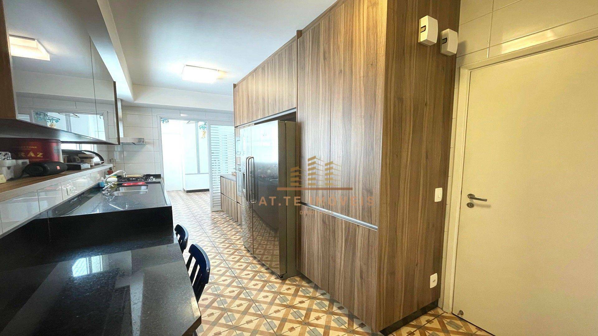 Apartamento à venda com 4 quartos, 178m² - Foto 37