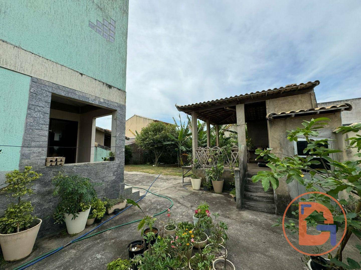 Casa à venda com 4 quartos, 255m² - Foto 4