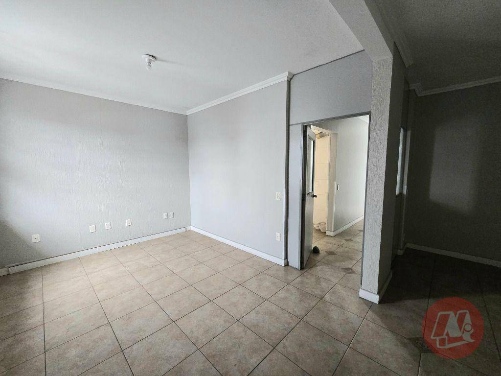 Apartamento para alugar com 3 quartos, 100m² - Foto 5