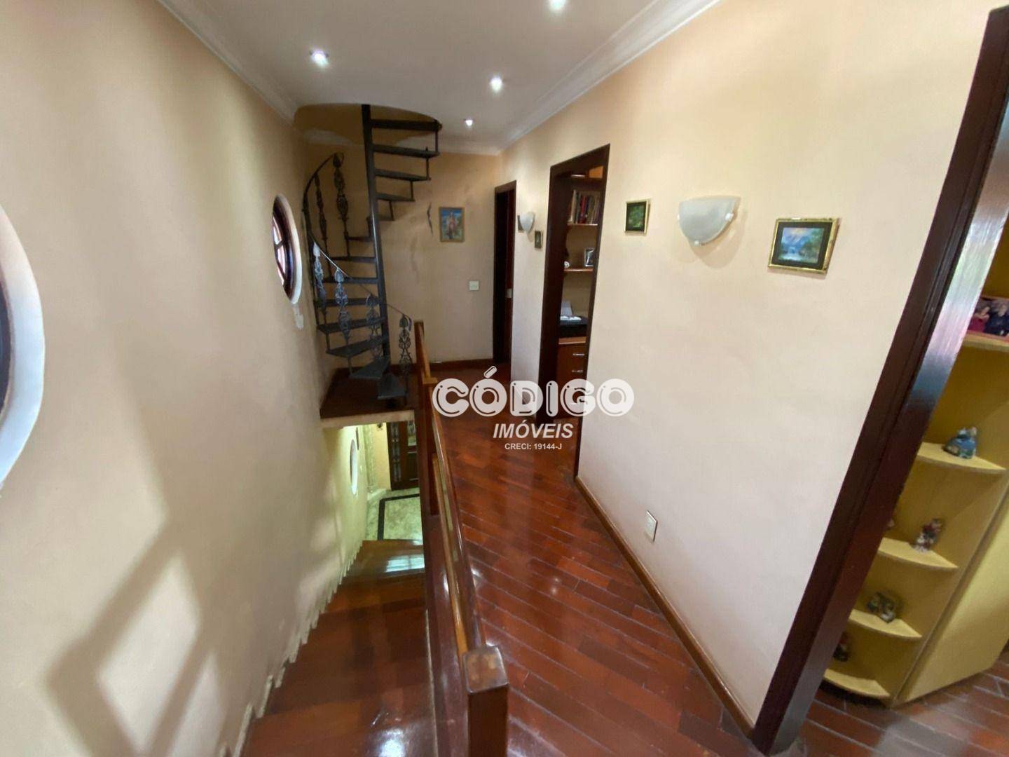 Sobrado à venda com 3 quartos, 256m² - Foto 9