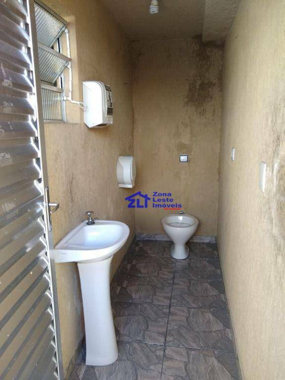 Sobrado à venda e aluguel com 3 quartos, 187m² - Foto 29