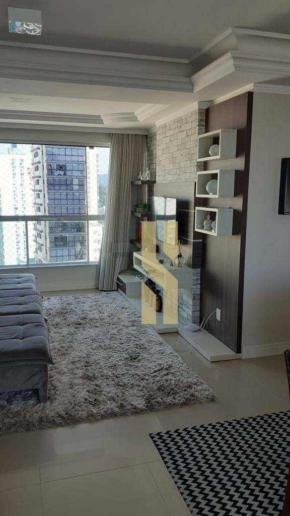 Apartamento à venda com 3 quartos, 116m² - Foto 4