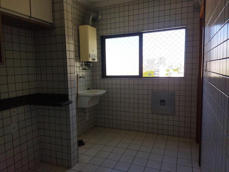 Apartamento à venda com 4 quartos, 136m² - Foto 7