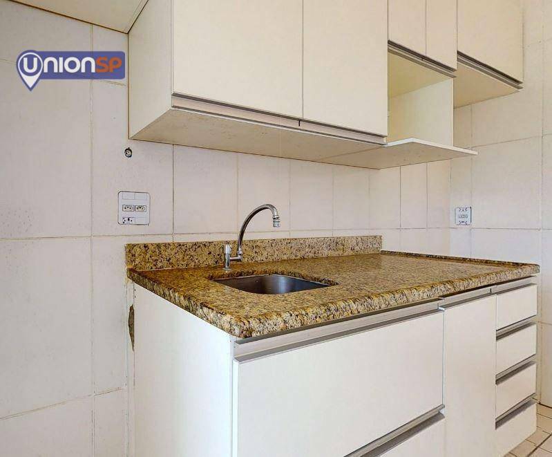 Apartamento à venda com 2 quartos, 60m² - Foto 17