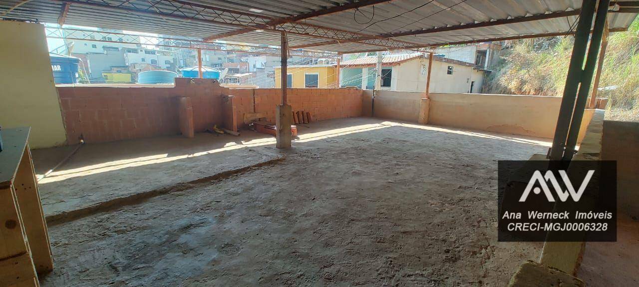 Casa à venda com 3 quartos, 90m² - Foto 15