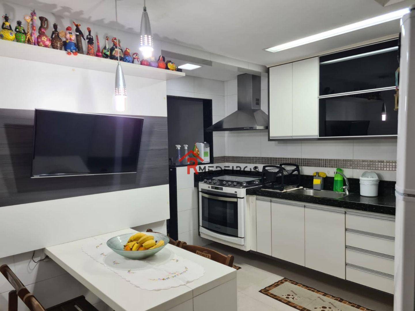 Apartamento à venda com 3 quartos, 145m² - Foto 11