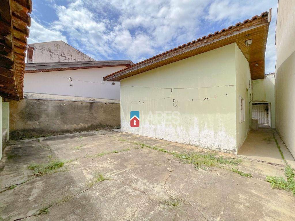 Casa à venda com 2 quartos, 156m² - Foto 12