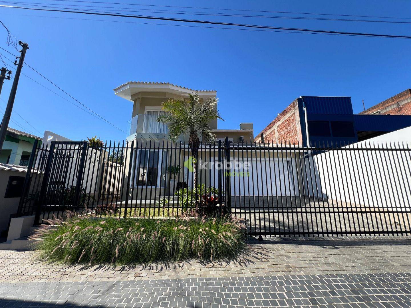 Casa, 3 quartos, 318 m² - Foto 2