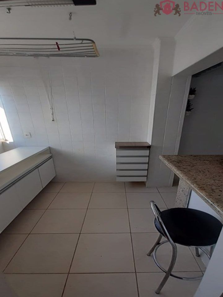 Apartamento à venda com 3 quartos, 140m² - Foto 24