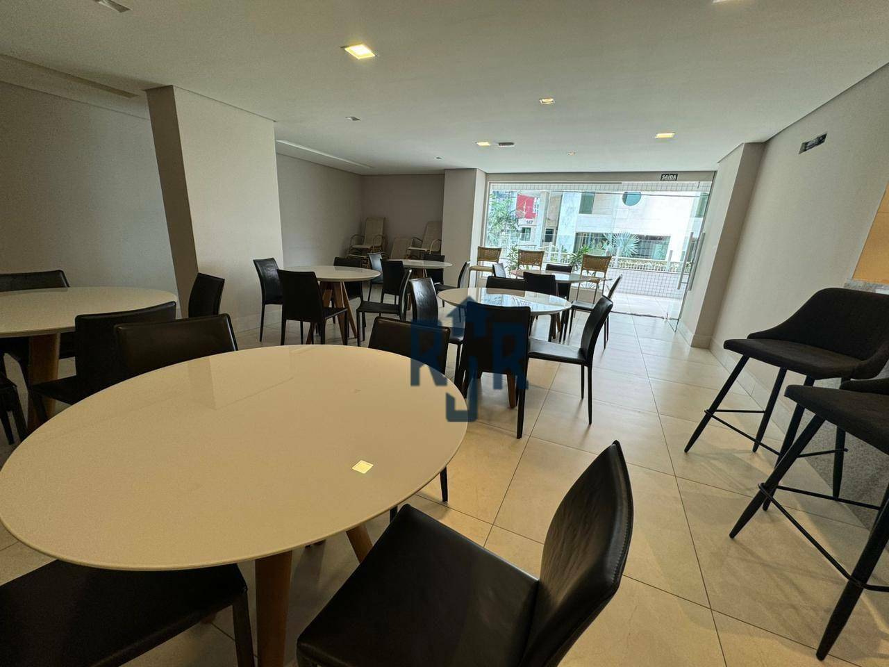 Apartamento à venda com 3 quartos, 162m² - Foto 19