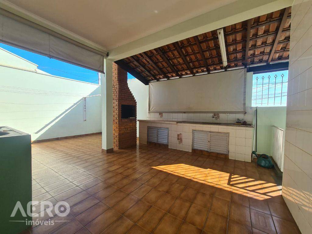 Casa à venda e aluguel com 4 quartos, 299m² - Foto 37