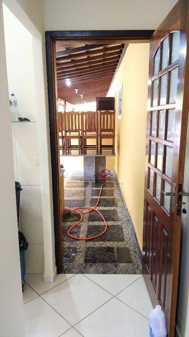 Casa de Condomínio à venda com 4 quartos, 160m² - Foto 23