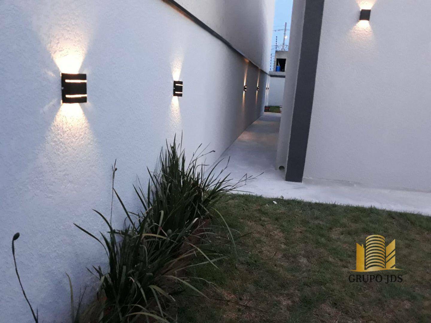 Casa à venda com 2 quartos, 60m² - Foto 17