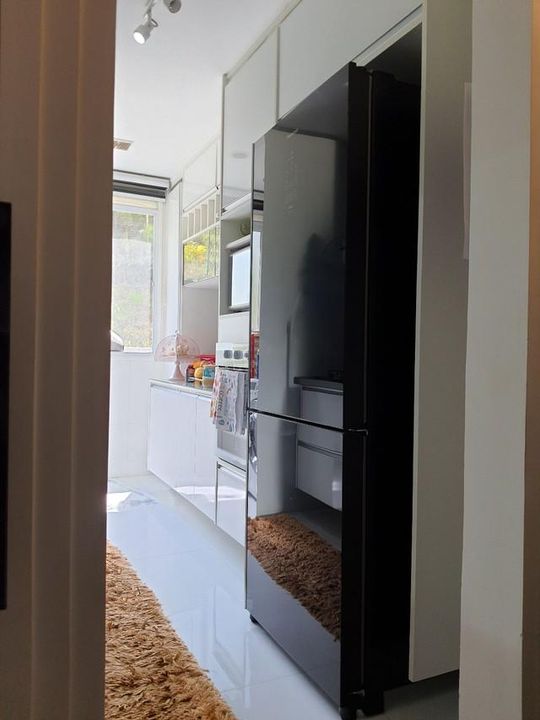 Apartamento à venda com 2 quartos, 75m² - Foto 1