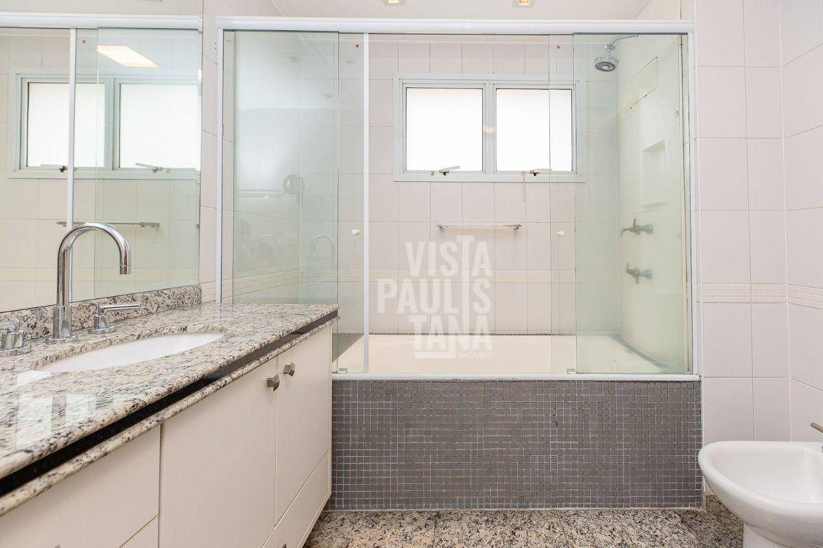 Apartamento à venda com 3 quartos, 190m² - Foto 35