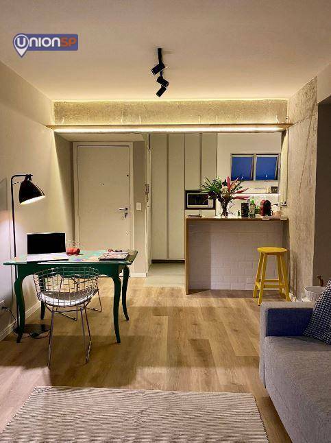 Apartamento à venda com 2 quartos, 75m² - Foto 2