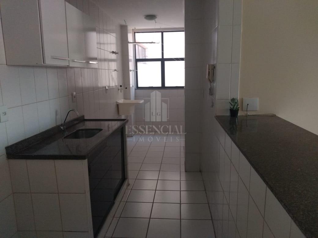 Apartamento para alugar com 2 quartos, 70m² - Foto 12