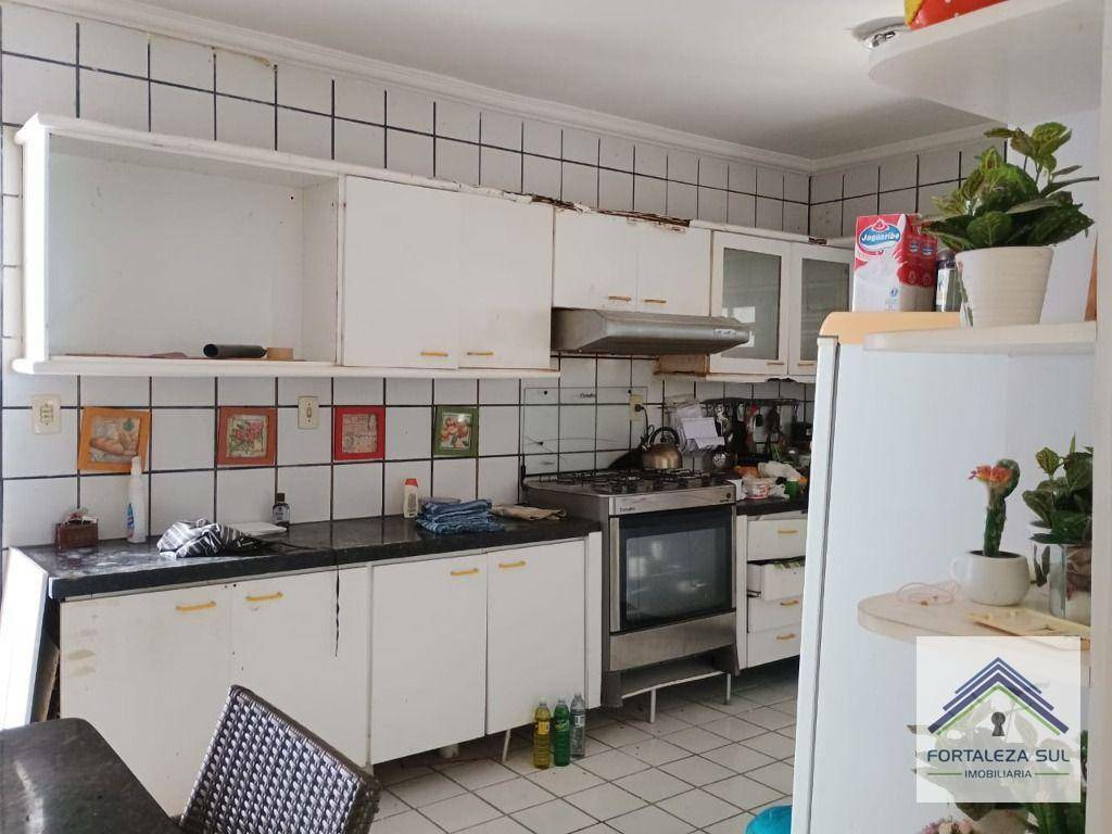 Casa à venda com 3 quartos, 400m² - Foto 30