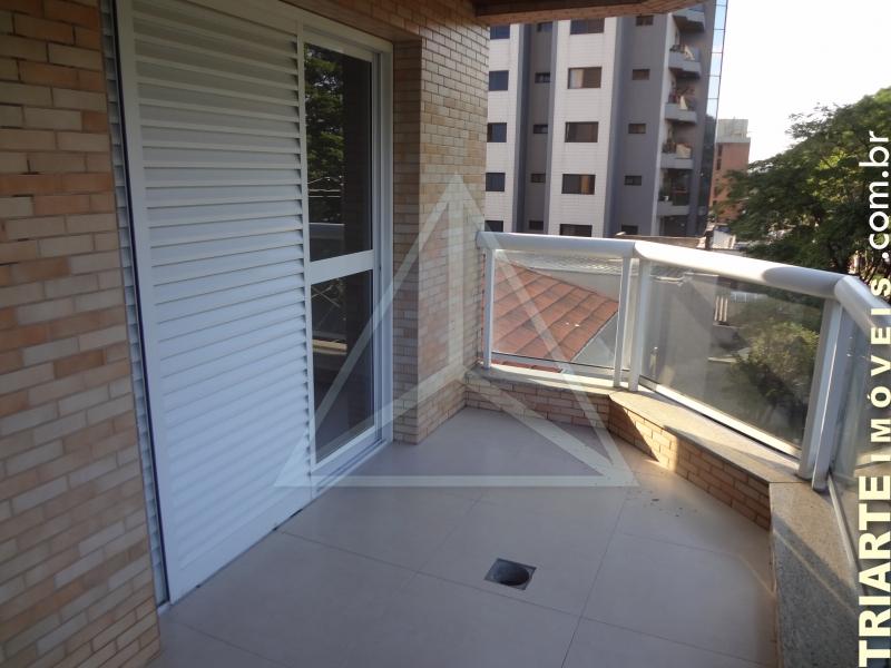 Apartamento à venda com 3 quartos, 180m² - Foto 2