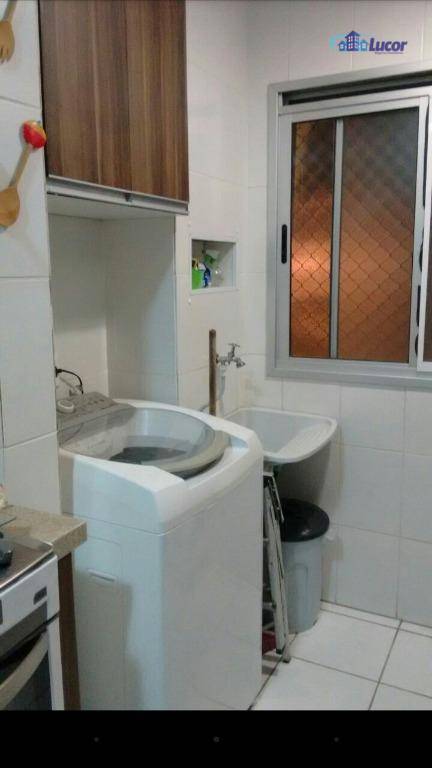 Apartamento à venda com 2 quartos, 56m² - Foto 6