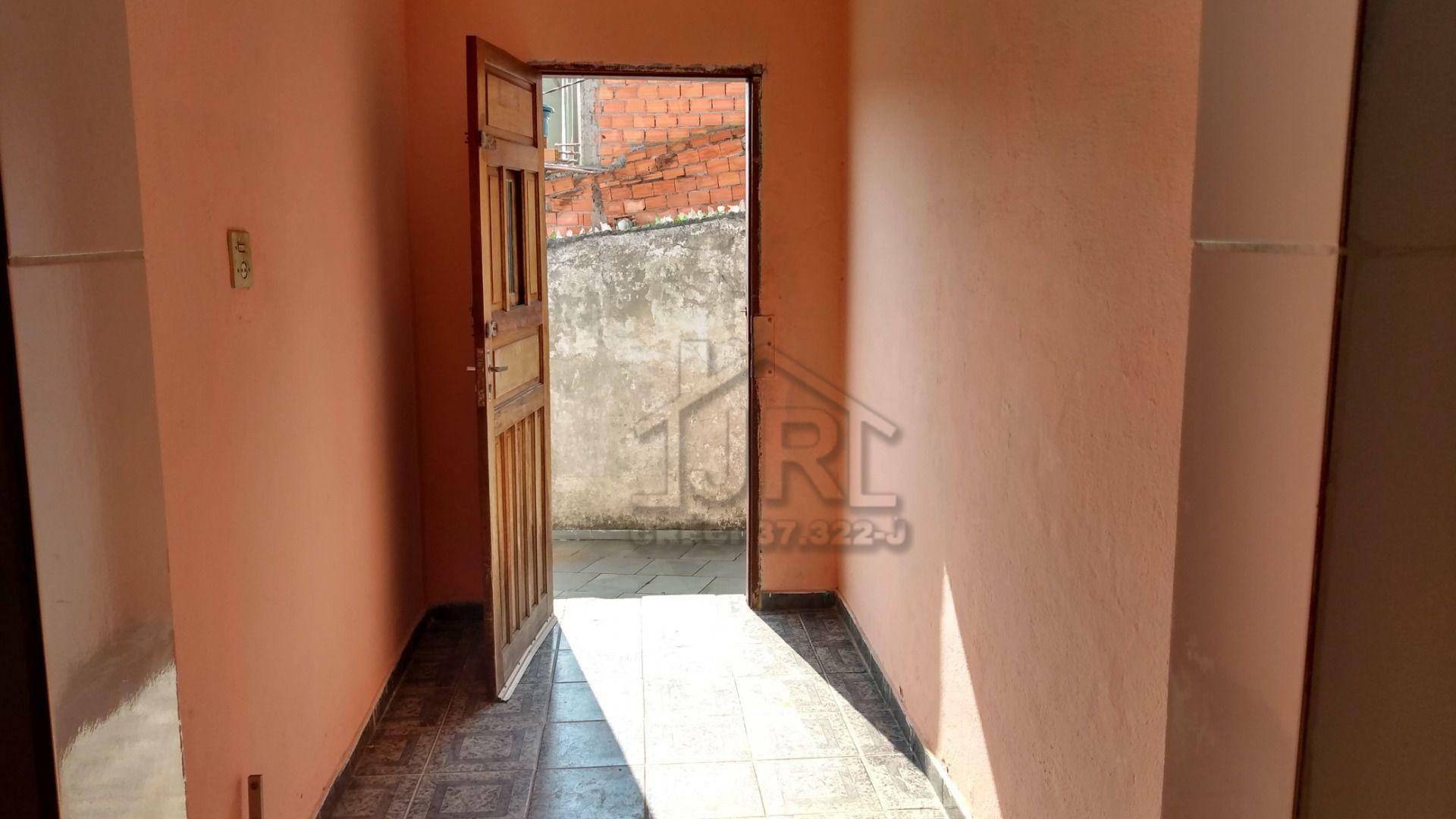 Casa para alugar com 1 quarto, 50M2 - Foto 4