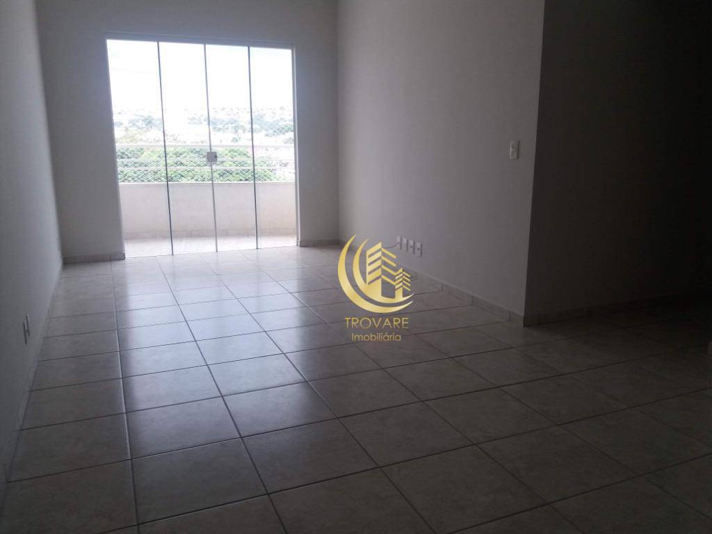 Apartamento à venda com 2 quartos, 75m² - Foto 13