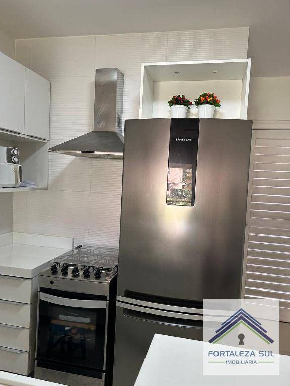 Apartamento à venda com 2 quartos, 65m² - Foto 8