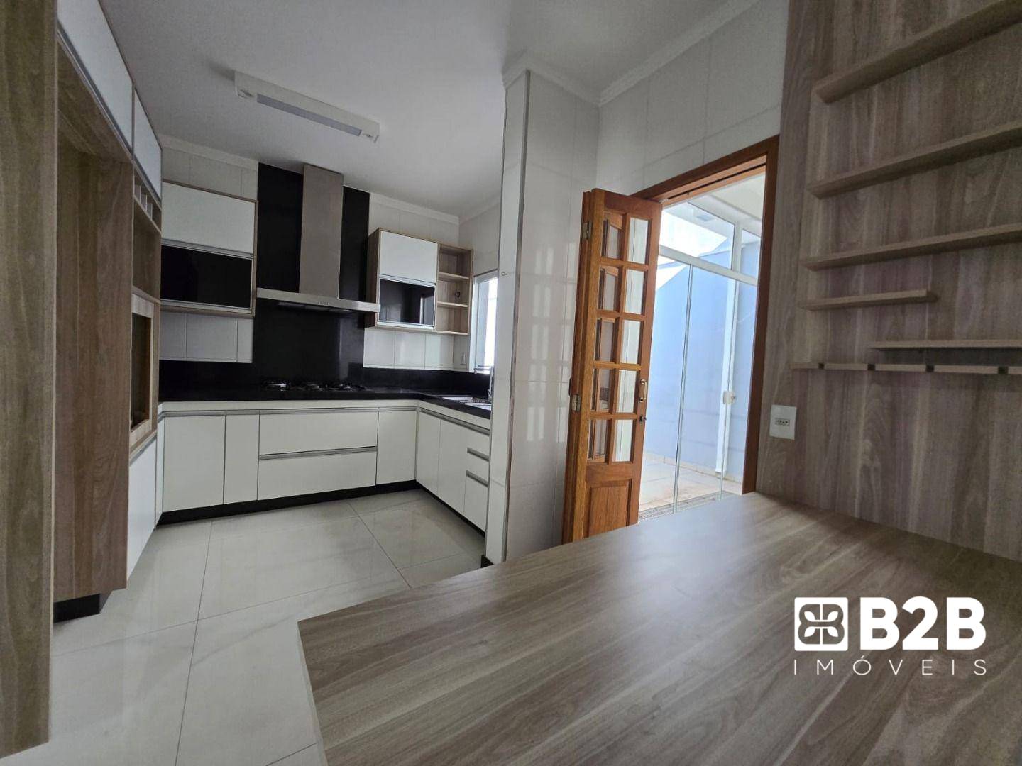 Casa à venda com 3 quartos, 166m² - Foto 11