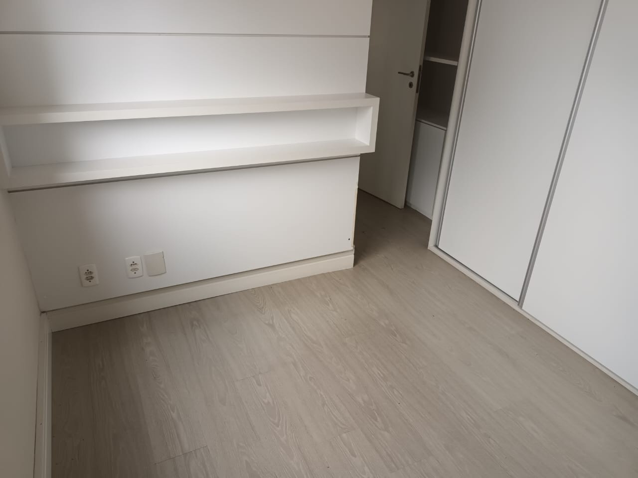 Apartamento à venda com 2 quartos, 65m² - Foto 16
