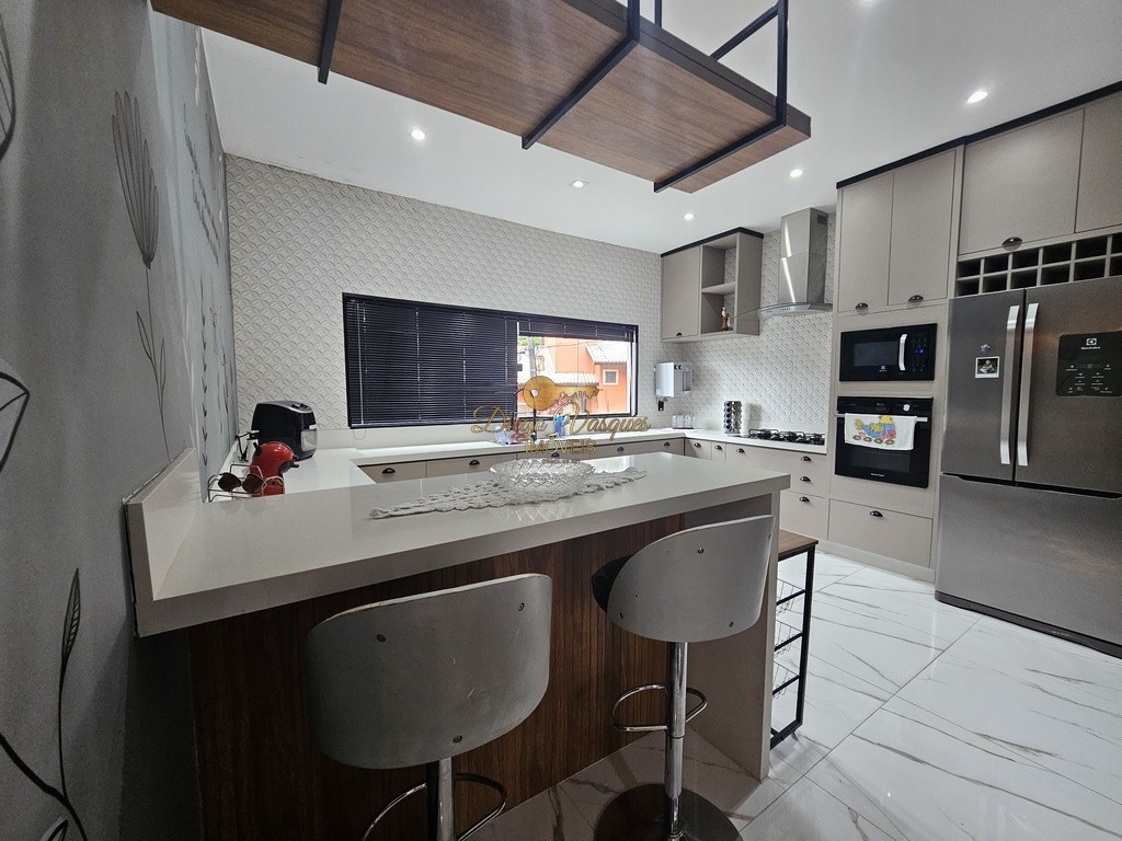 Casa de Condomínio à venda com 3 quartos, 320m² - Foto 10