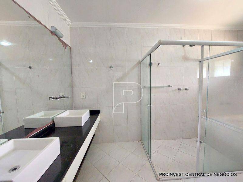Casa de Condomínio à venda e aluguel com 3 quartos, 355m² - Foto 26