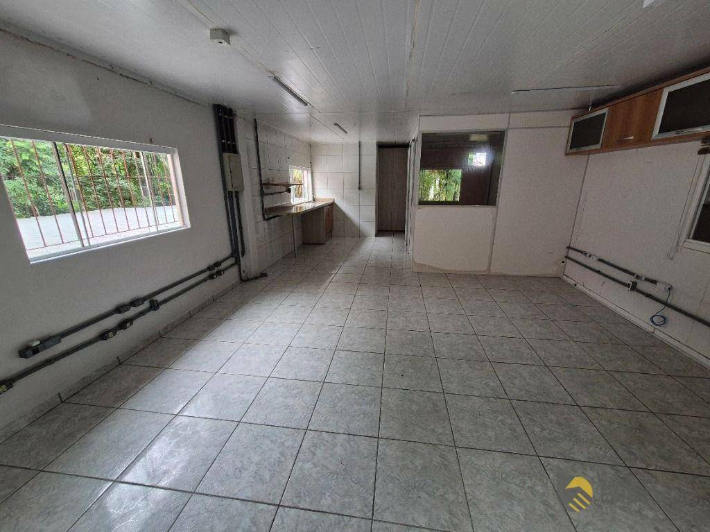 Depósito-Galpão-Armazém para alugar, 550m² - Foto 3