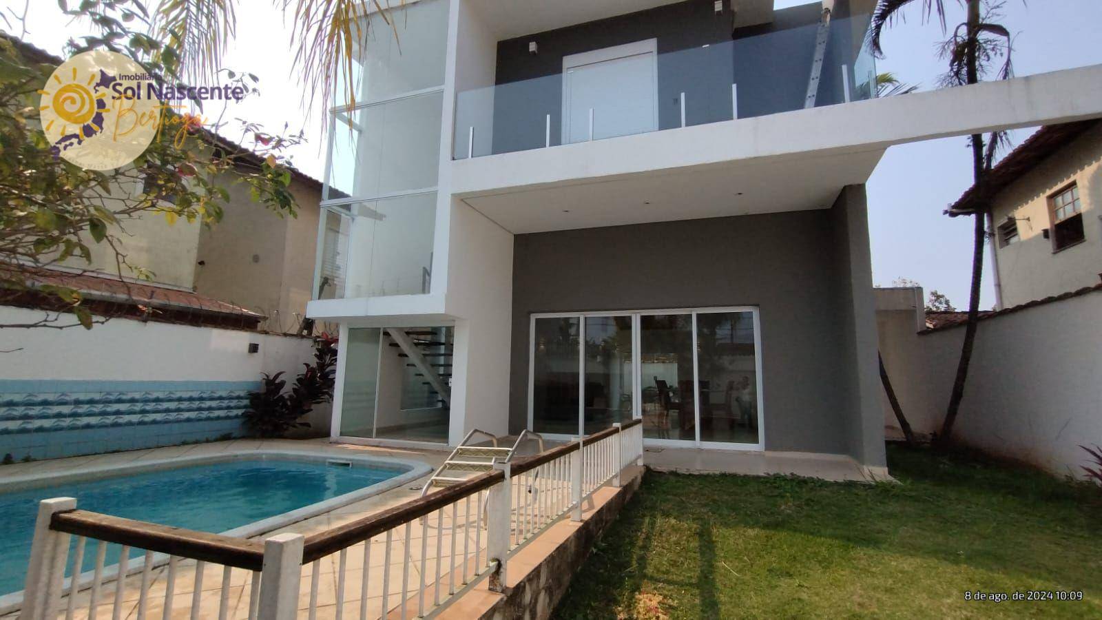 Casa à venda com 4 quartos, 250m² - Foto 1