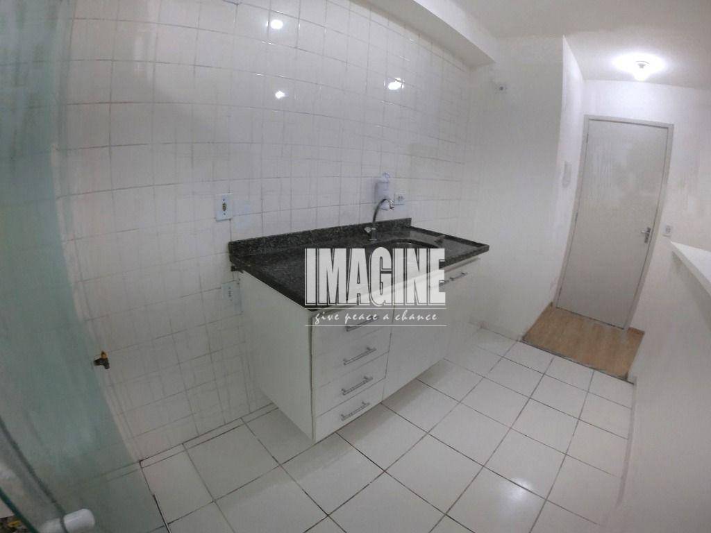 Apartamento à venda com 2 quartos, 65m² - Foto 26