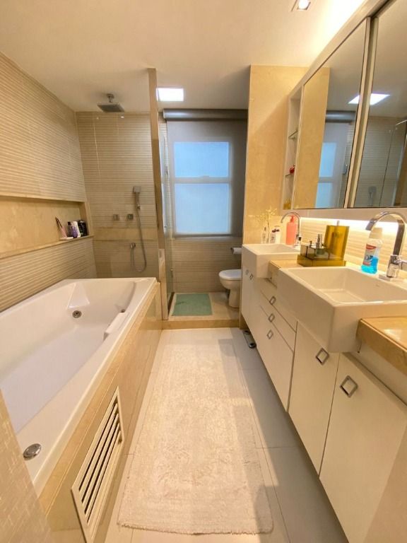 Apartamento à venda com 3 quartos, 212m² - Foto 30