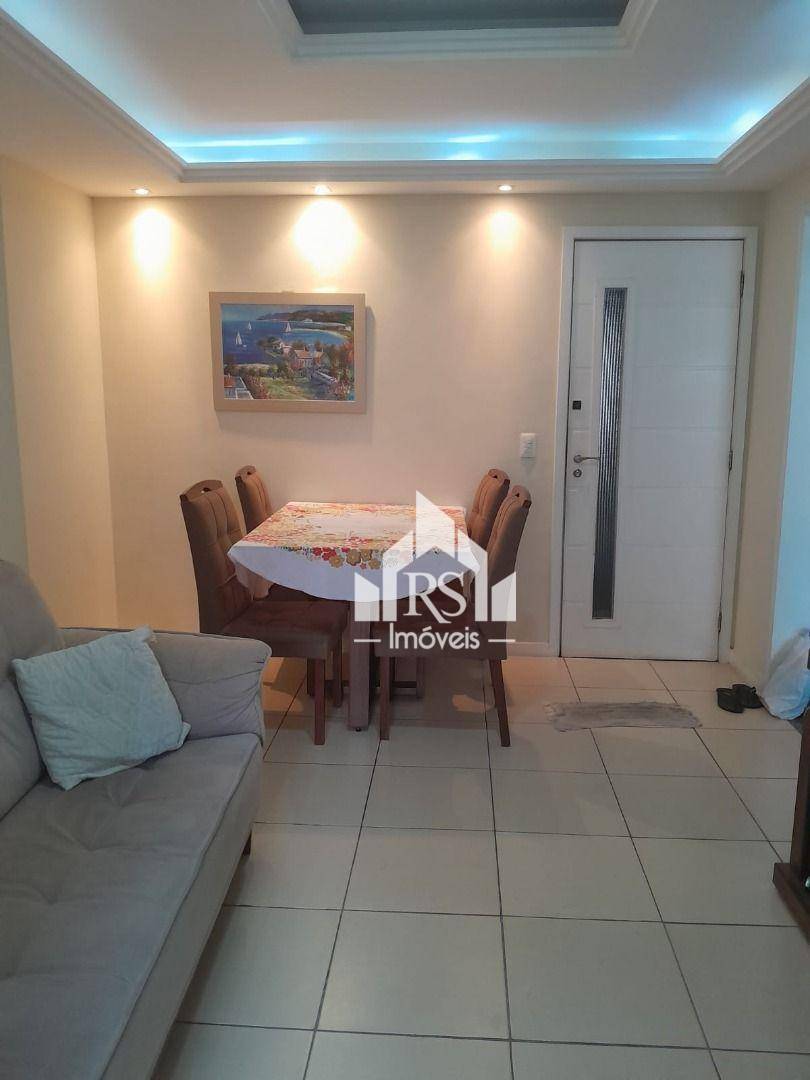 Apartamento à venda com 2 quartos, 70m² - Foto 1