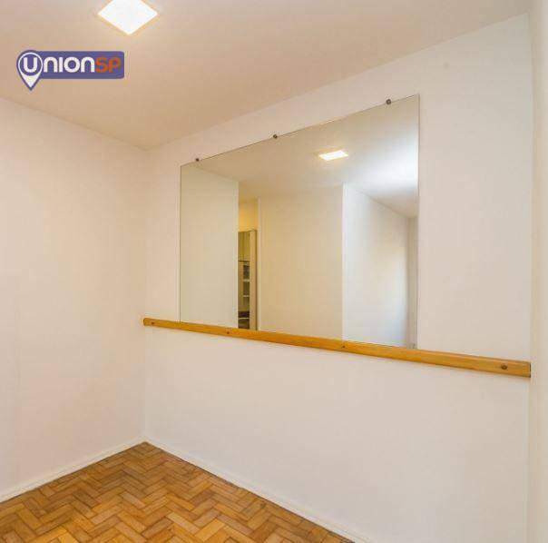 Apartamento à venda com 2 quartos, 70m² - Foto 4